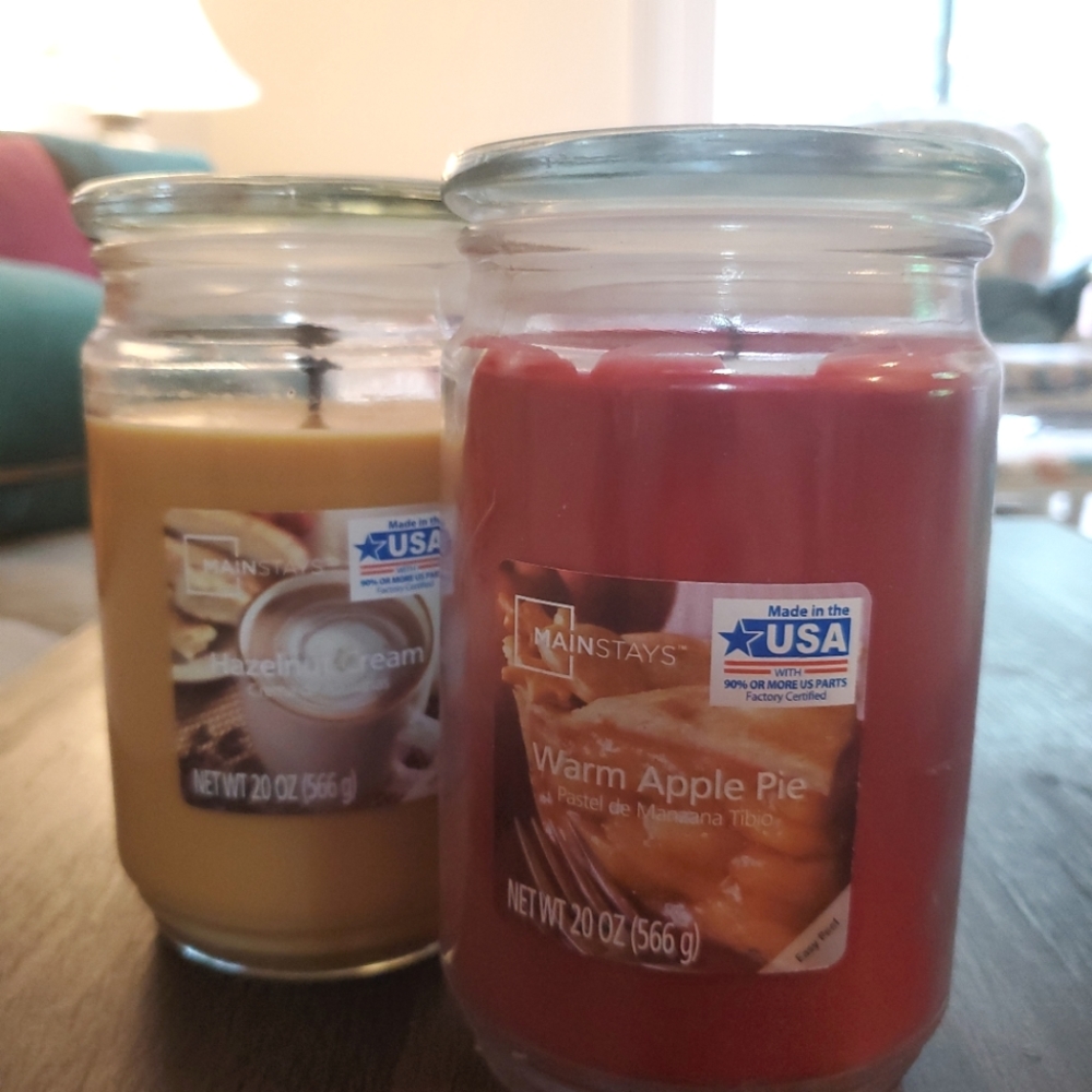 Mainstay Candle bundle, Hazelnut cream, Warm Apple Pie, fall scents